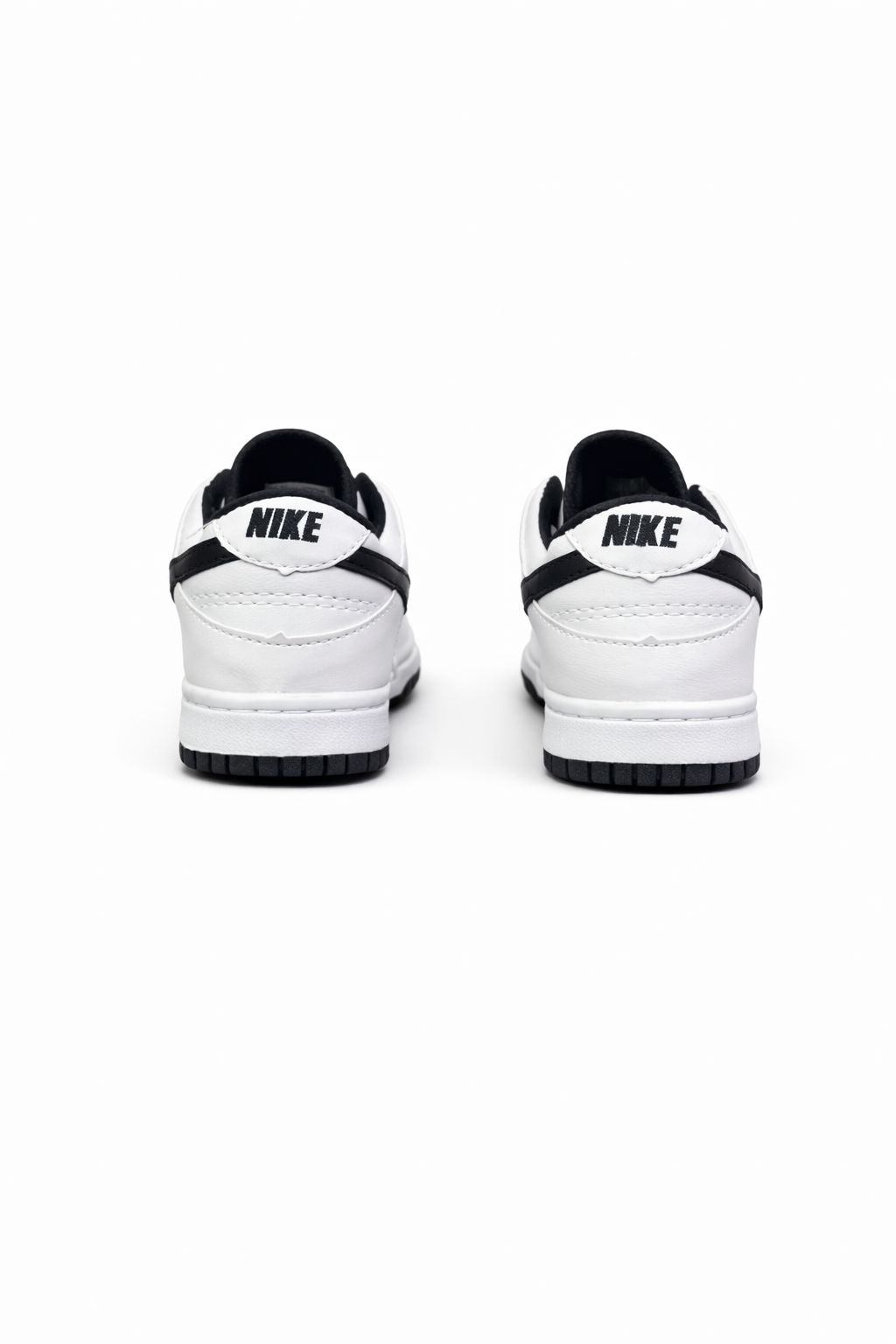 Nike Dunk Low Branco Preto