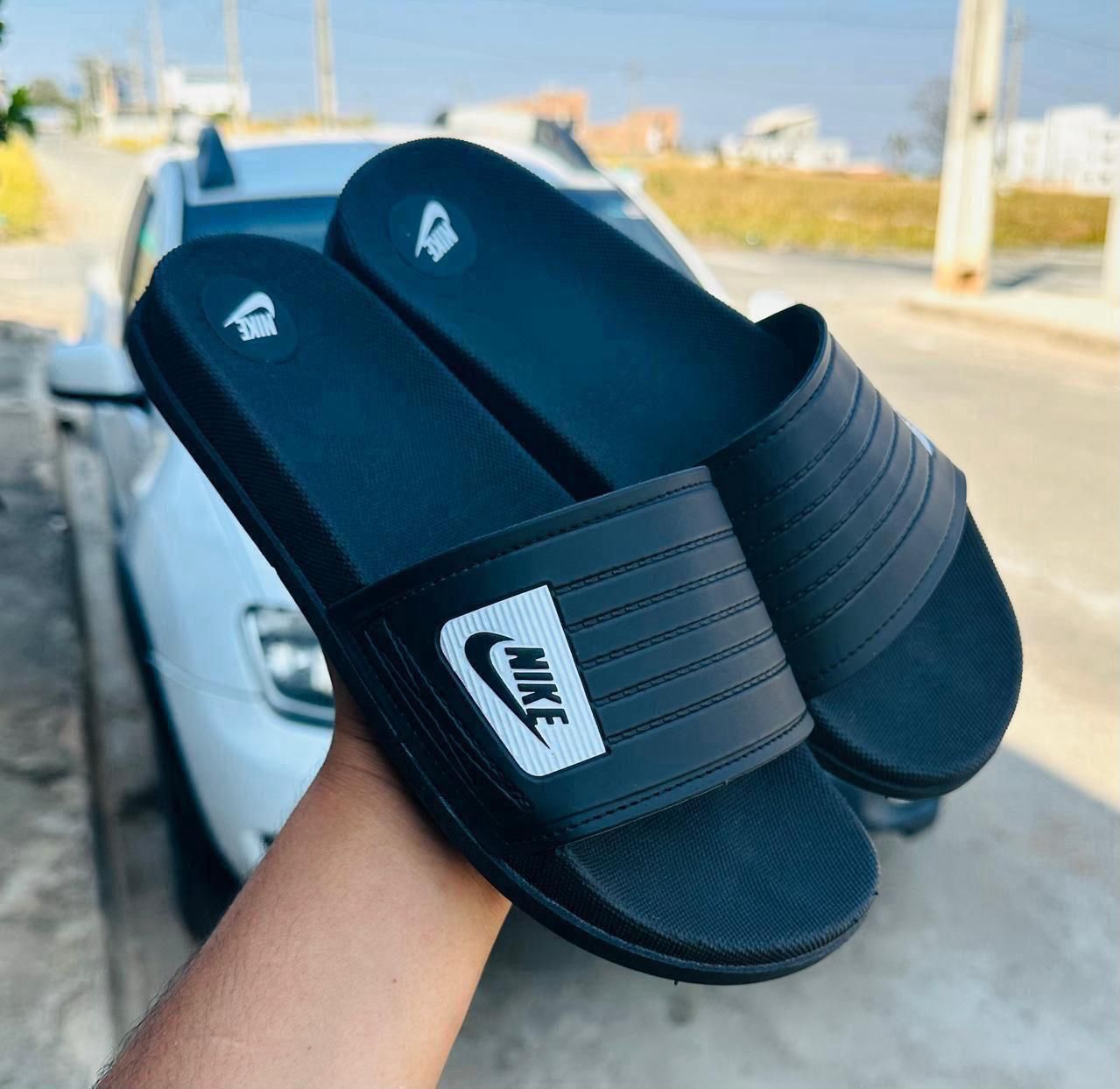 Slide Nike Preto C/Branco